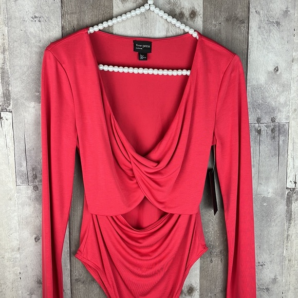 NWT Free Press Twist Cutout Bodysuit Size Small - Picture 5 of 7